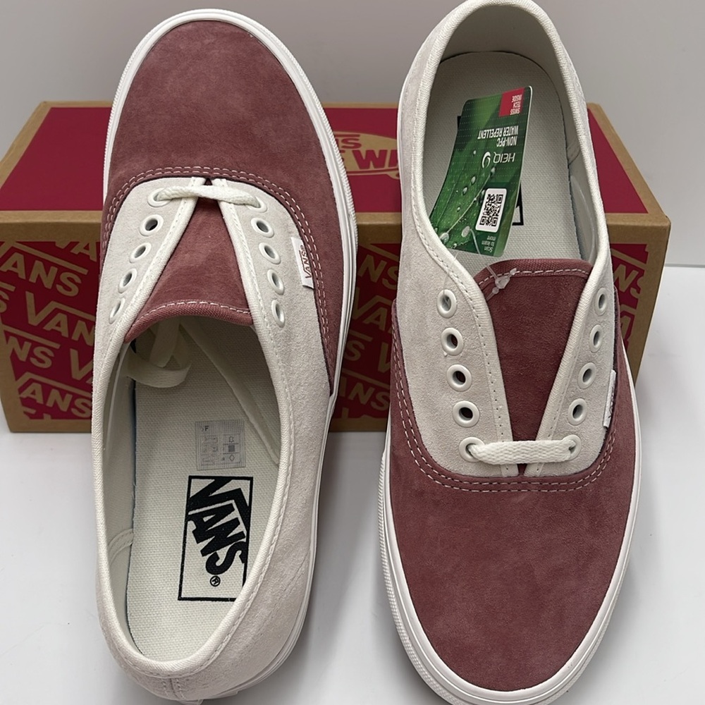 Vans WMNS Authentic
Pig Suede Withered Rose
VN000BW5CHO
Sneakers - Picture 12 of 16